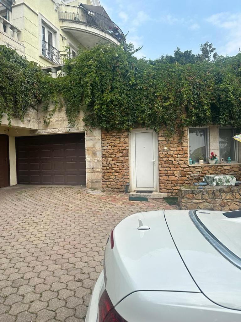 Best View Small House Free Parking Self Check-In Будапеща Екстериор снимка
